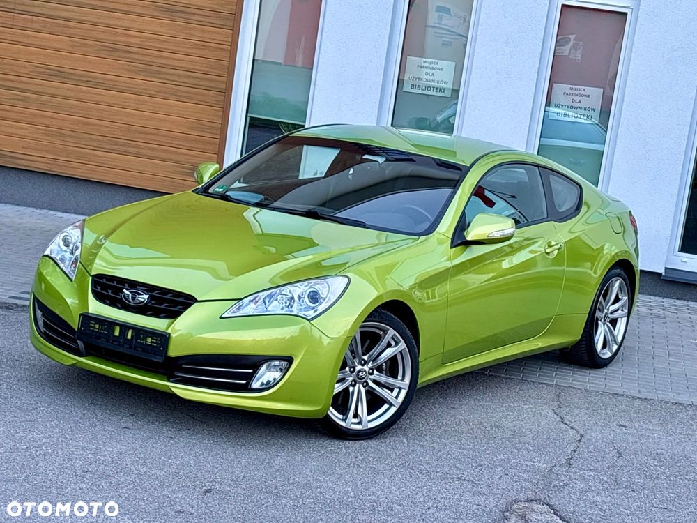 Hyundai Genesis Coupe 2.0 T - 1