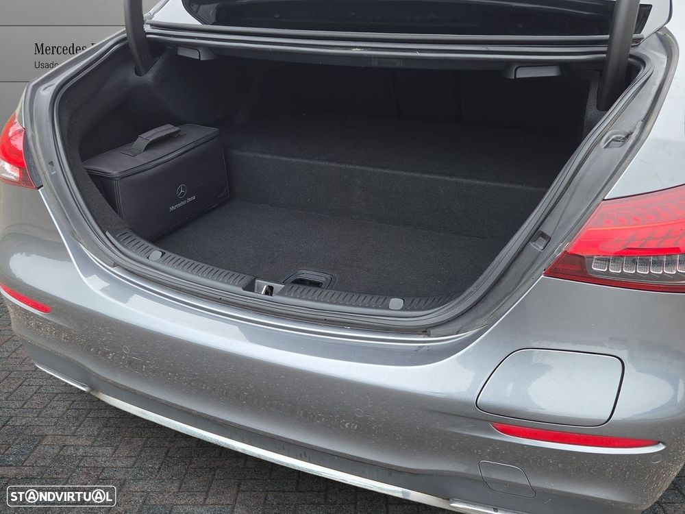 Mercedes-Benz E 300 de AMG Line - 20