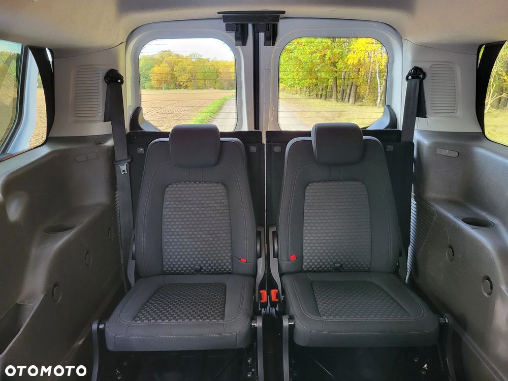 Ford Tourneo Connect 1.5 TDCi Titanium - 9