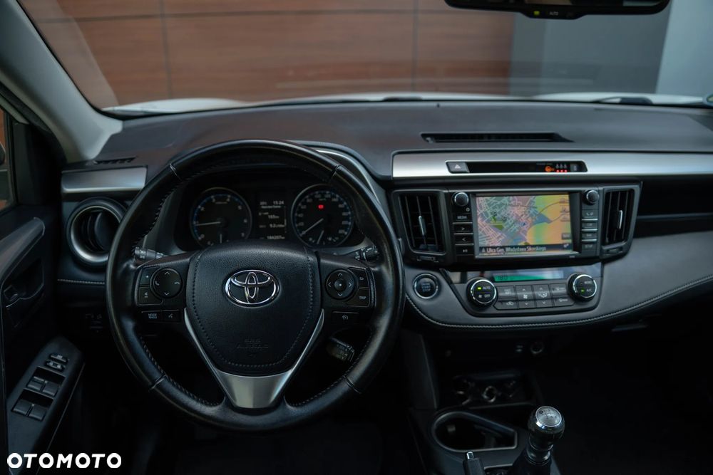 Toyota RAV4 2.0 D-4D Active 4x2 - 17