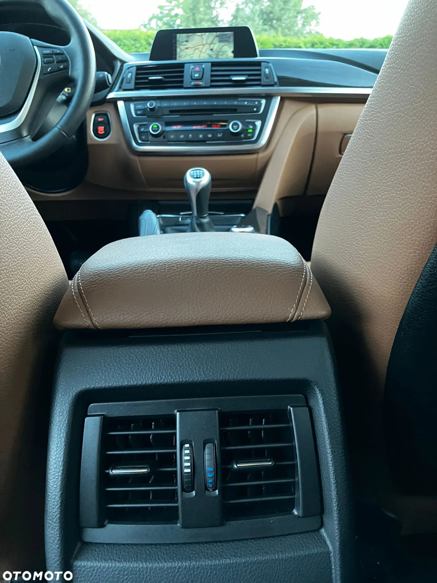 BMW Seria 3 328i Luxury Line - 23