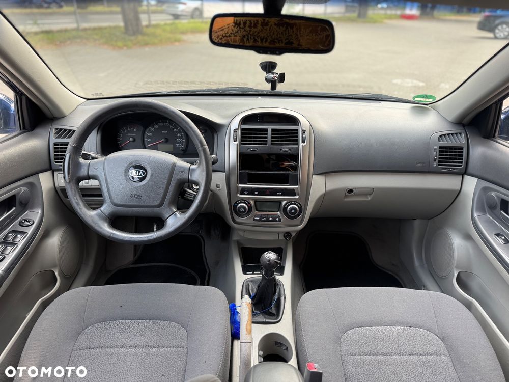 Kia Cerato 2.0 EX - 13