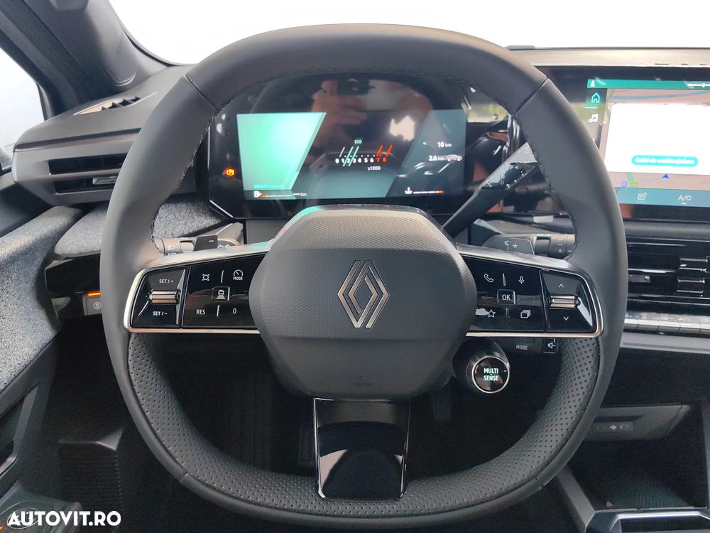 Renault Clio VI TCe 115 EDC Techno - 11