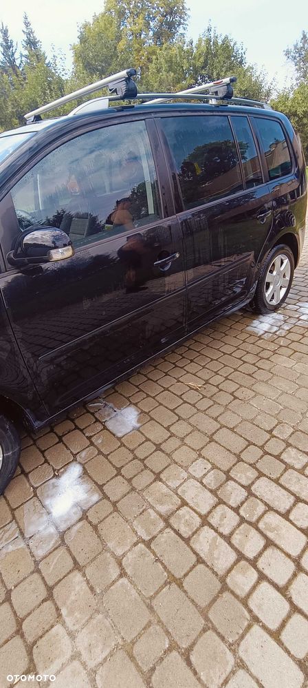 Volkswagen Touran - 2