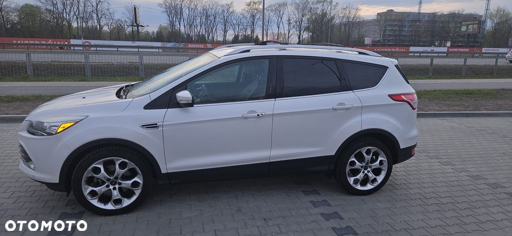 Ford Escape 2.0 EcoBoost AWD Titanium - 6
