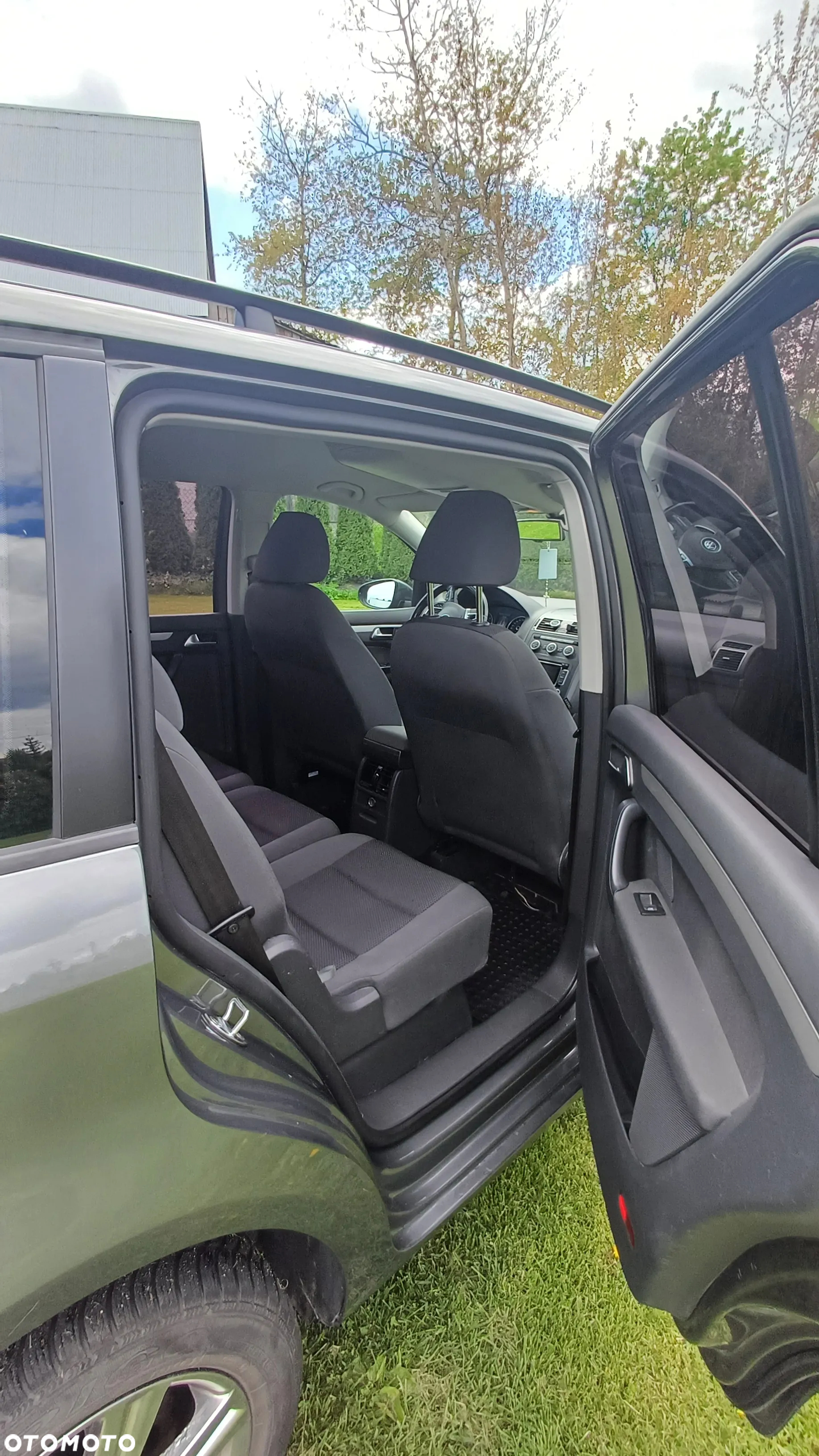 Volkswagen Touran - 9