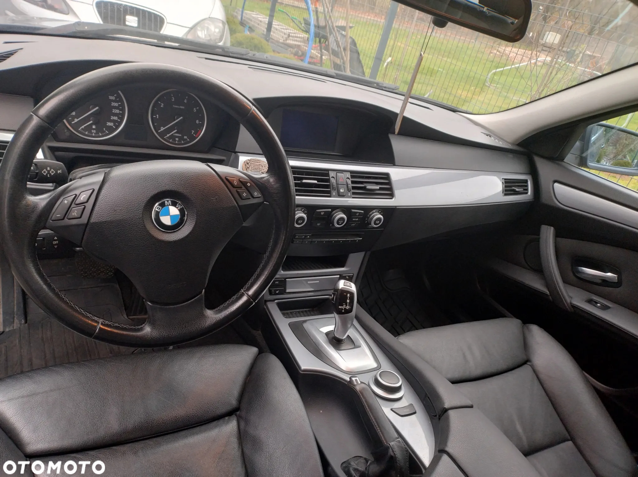 BMW Seria 5 523i Touring Edition Exclusive - 6