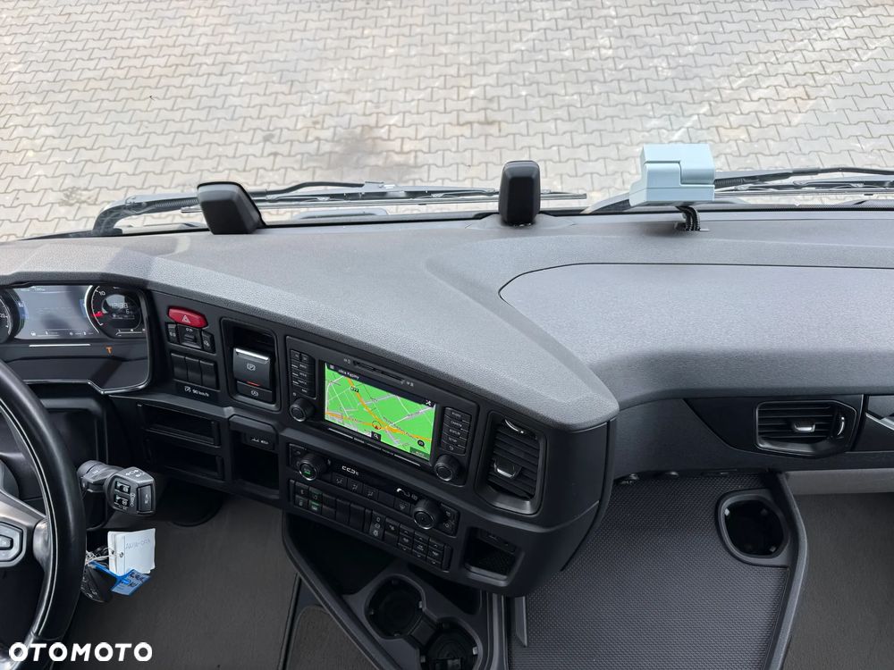 Scania S460/KLIMA P./RETARDER/NAVI/FULL LED/SPROWADZONA /1200 L - 31