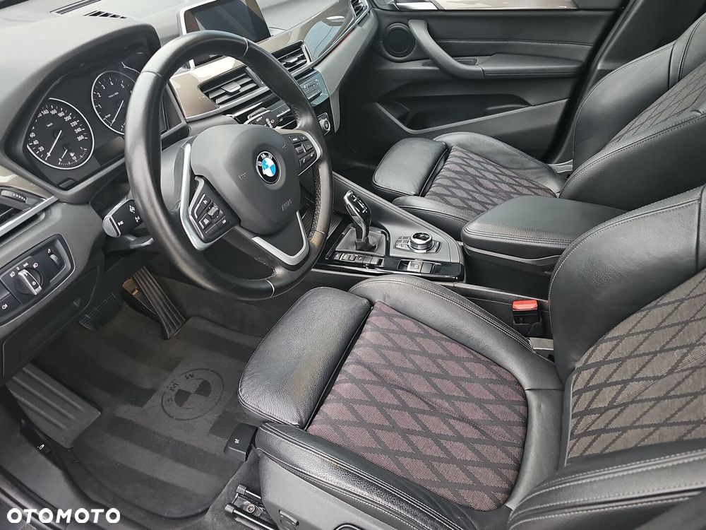 BMW X1 sDrive18i xLine - 15