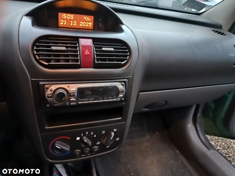 Opel Corsa 1.0 12V Comfort - 8