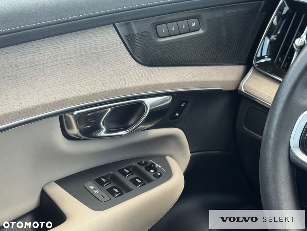 Volvo XC 90 - 38