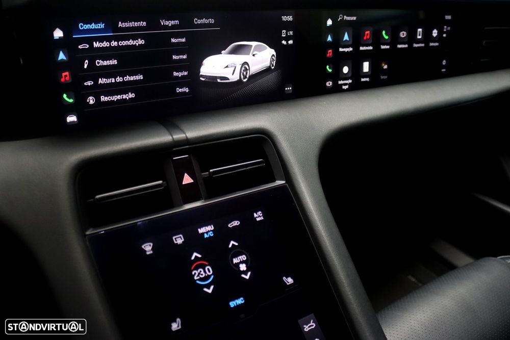 Porsche Taycan 4S - 16