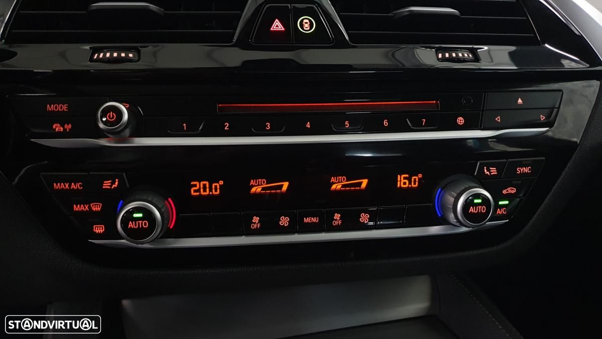 BMW 520 d Line Luxury Auto - 27