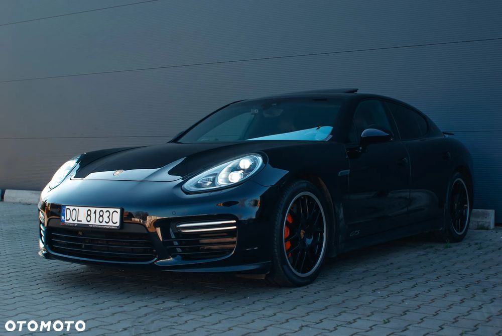 Porsche Panamera GTS - 1