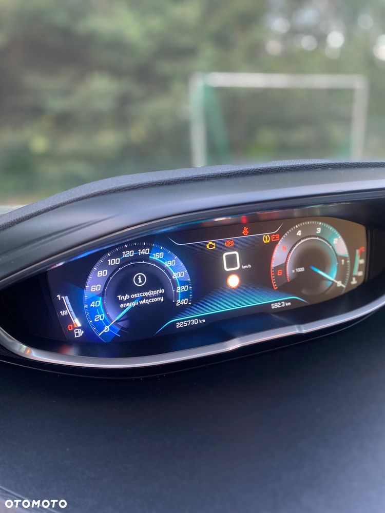 Peugeot 3008 1.6 BlueHDi Active S&S - 9
