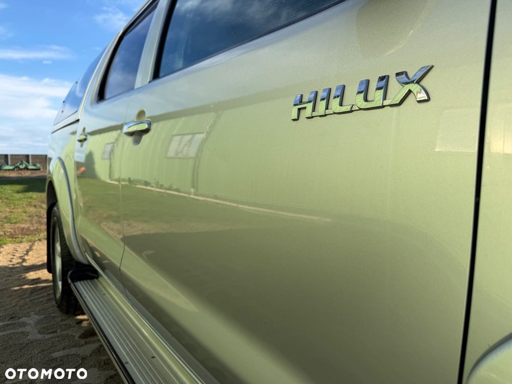 Toyota Hilux 3.0 D-4D SR5 - 7