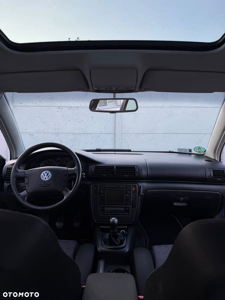 Volkswagen Passat 1.6 Basis - 8