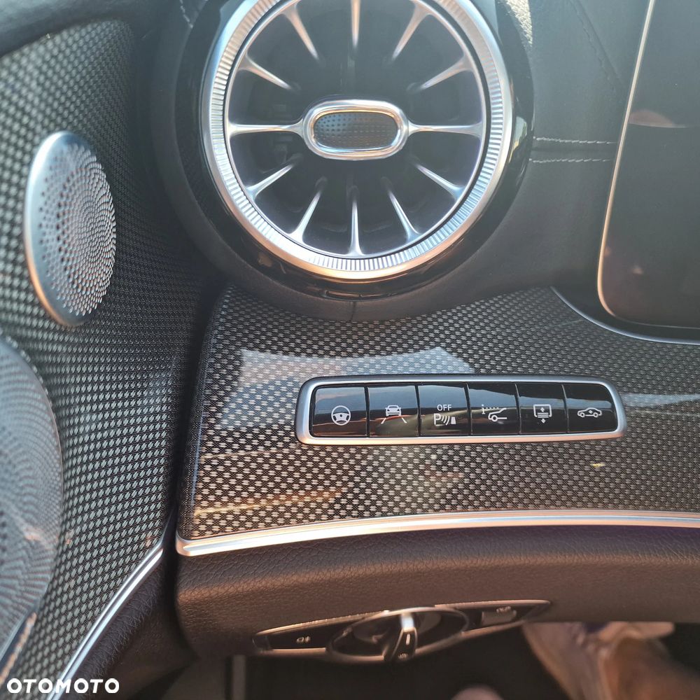 Mercedes-Benz Klasa E AMG 53 4Matic AMG Speedshift 9G-TRONIC - 13