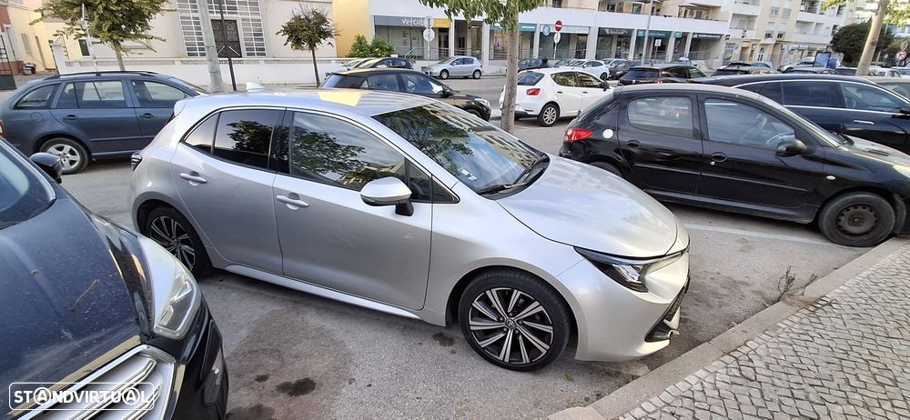 Toyota Corolla - 1