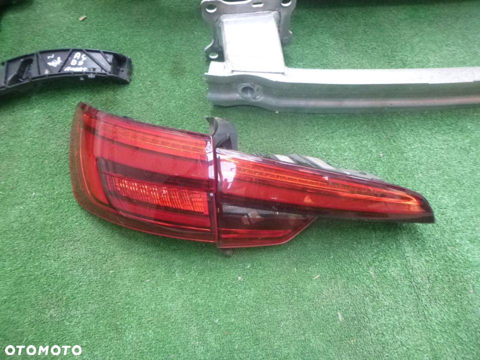 AUDI A4 B9 S-LINE  Tył Kompletny Klapa Zderzak Pdc Lampy MATRIX  Kod lakieru LZ7S - 9