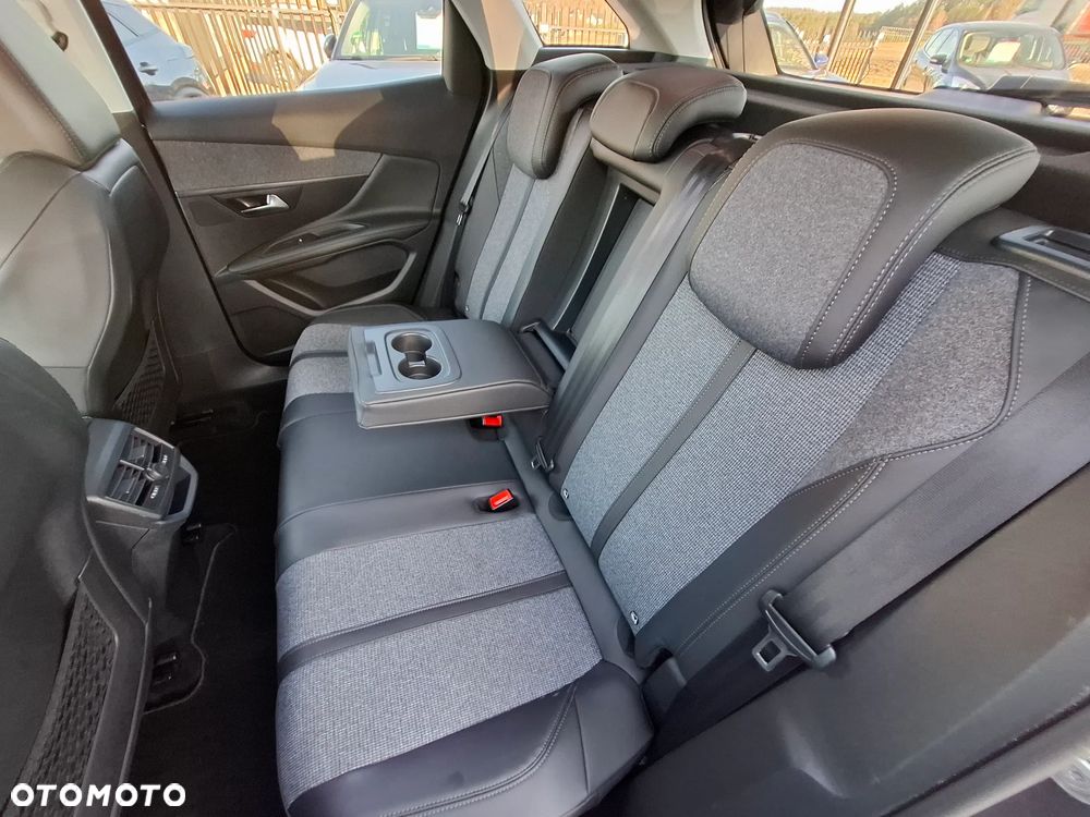 Peugeot 3008 BlueHDi 130 Stop & Start EAT8 Allure - 16