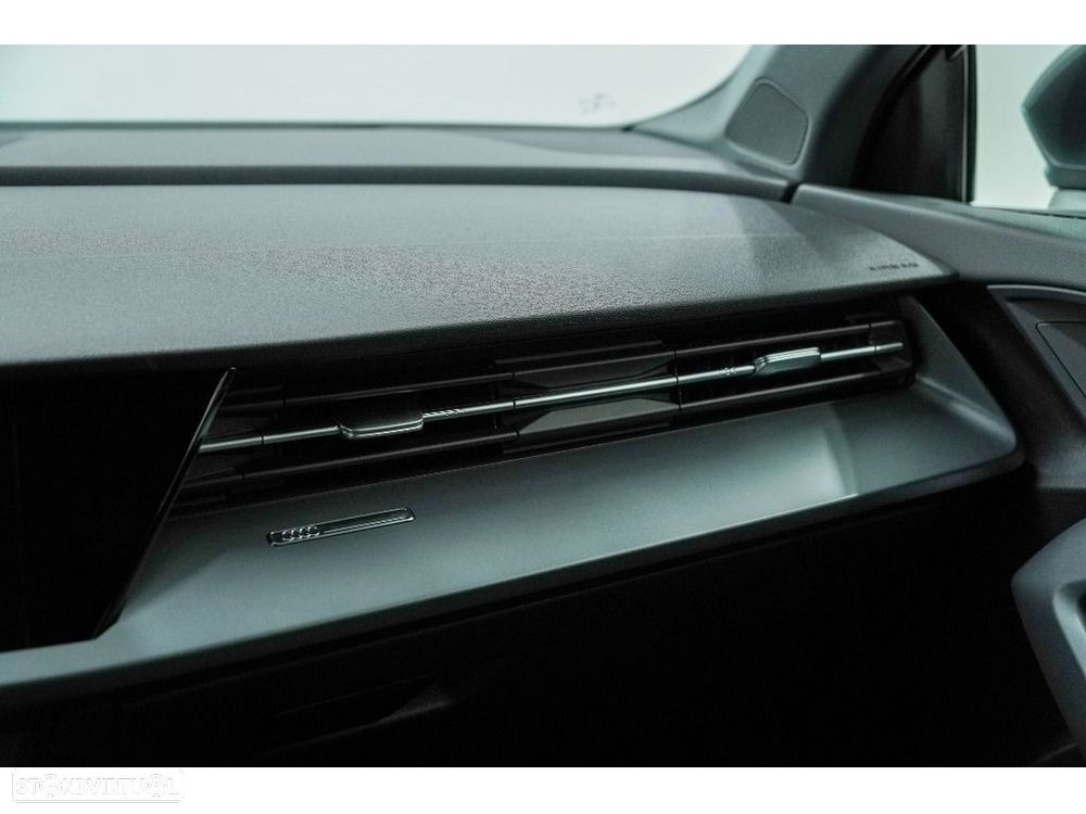 Audi A3 Sportback 30 TDI S line - 31