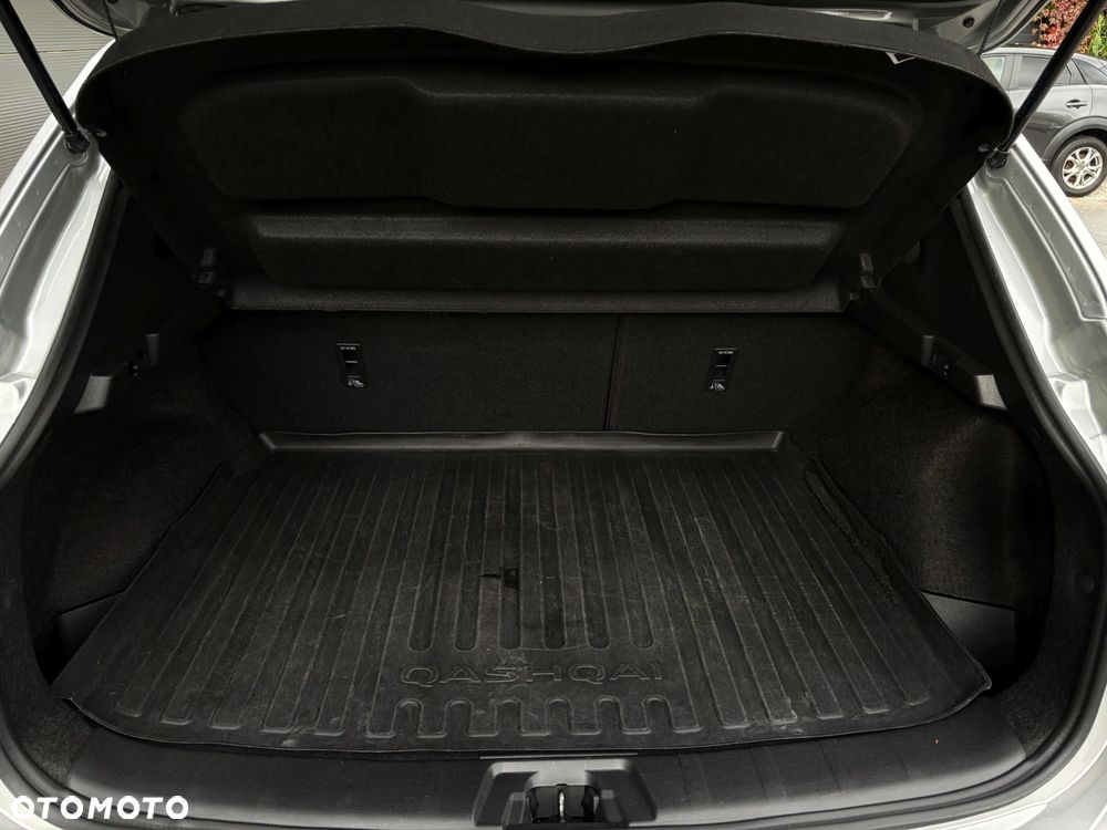 Nissan Qashqai 1.3 DIG-T DCT TEKNA - 35