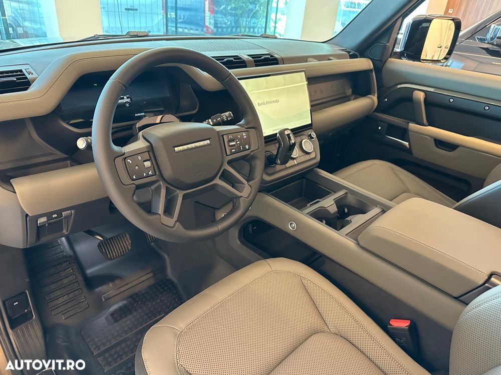 Land Rover Defender - 11