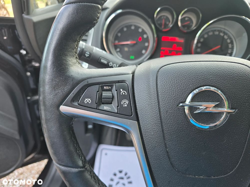 Opel Astra 1.4 Turbo Style - 27