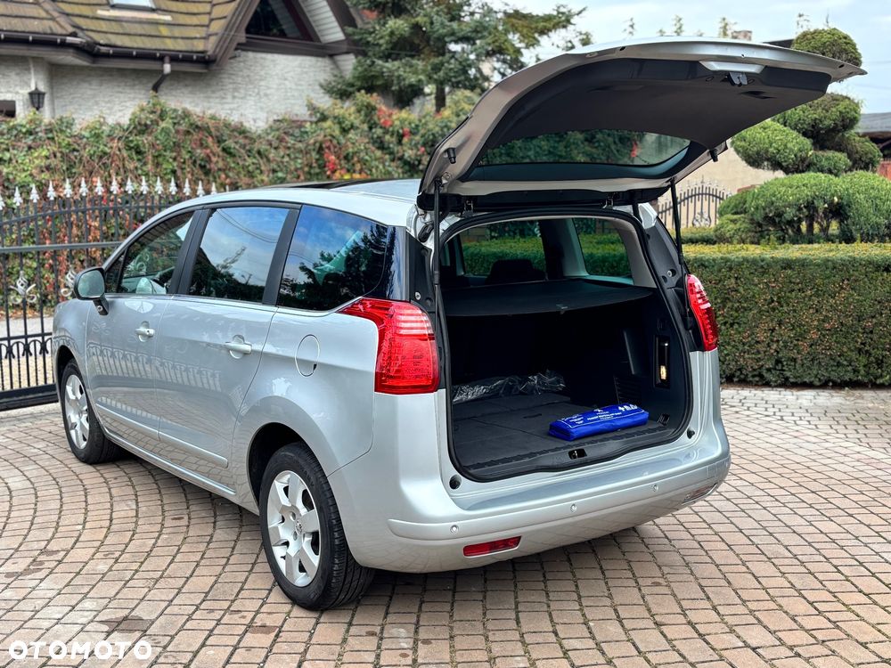 Peugeot 5008 1.6 THP Family 7os - 9