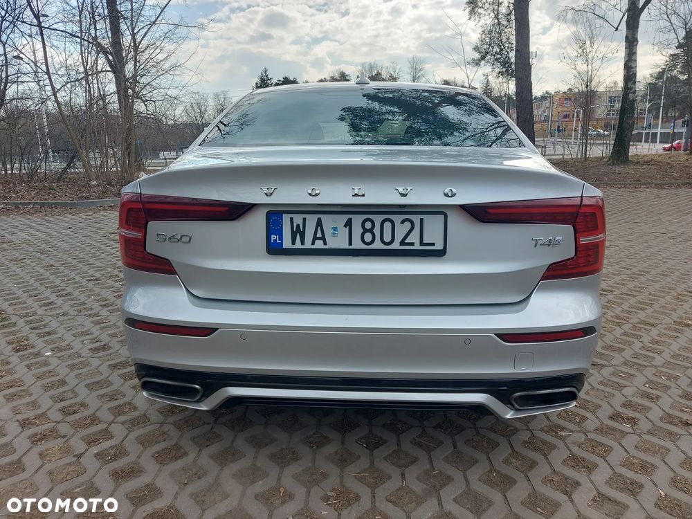 Volvo S60 T4 R-Design - 17