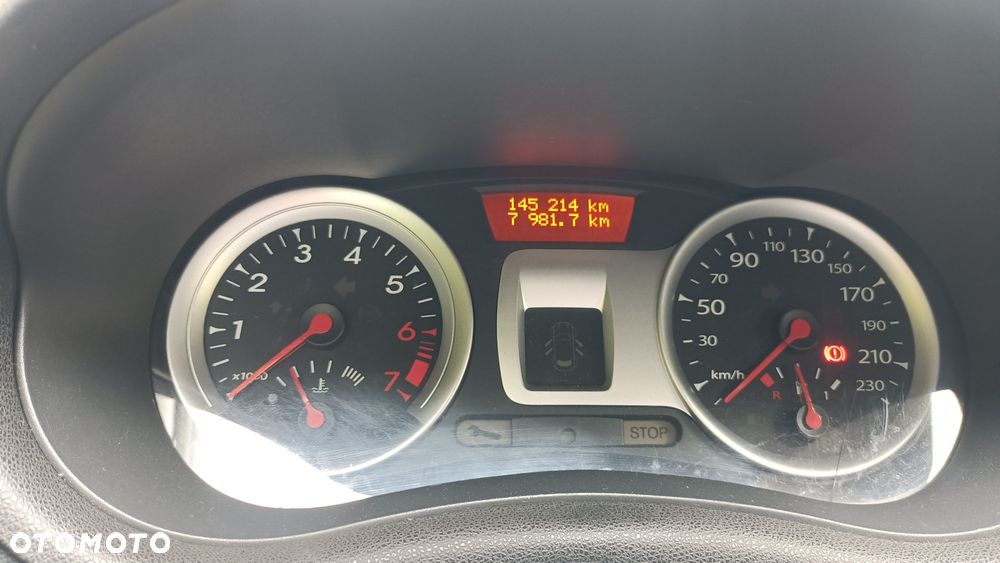 Renault Clio 2010 photo 5