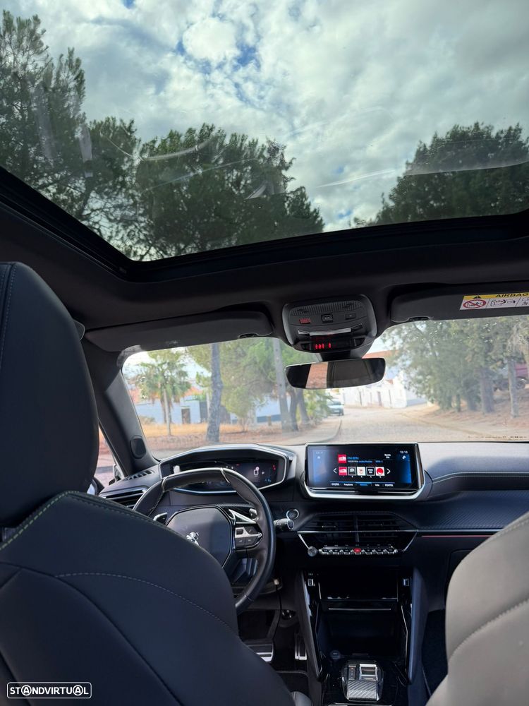 Peugeot 2008 1.2 PureTech GT Line EAT8 - 13