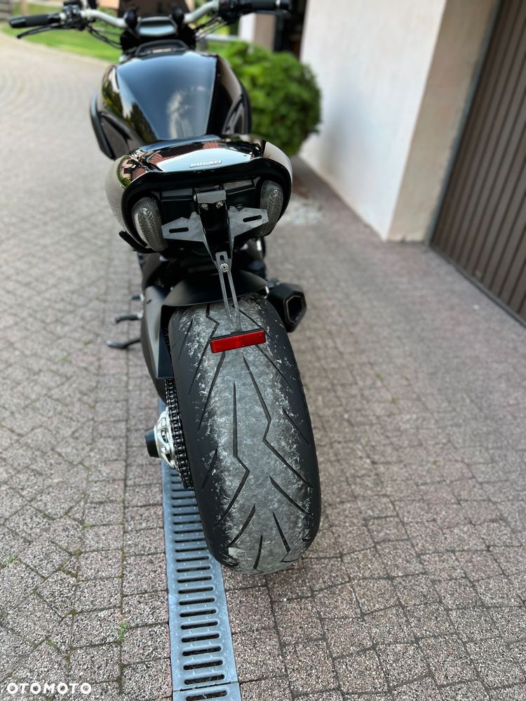 Ducati Diavel - 32
