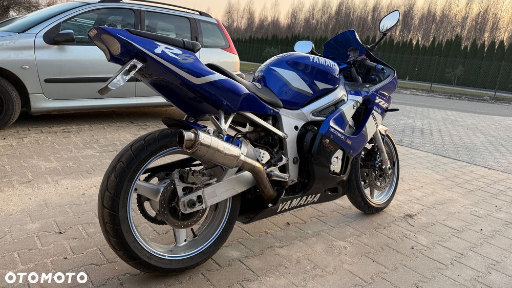 Yamaha R6 - 5