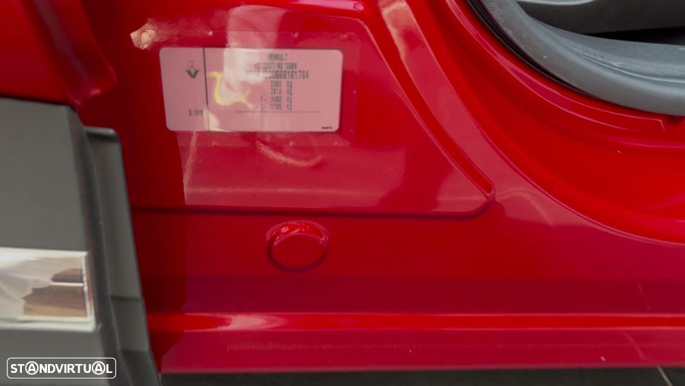 Renault Captur e-tech-160 - 16