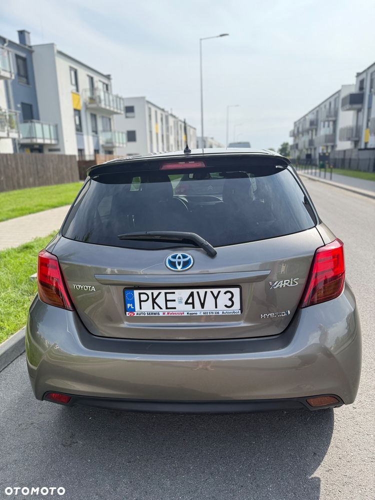 Toyota Yaris 1.5 VVT-i Comfort mit Design Paket - 2