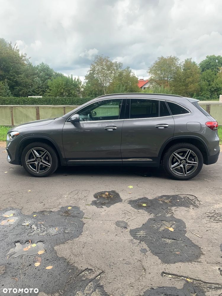 Mercedes-Benz GLA 250 4Matic 8G-DCT AMG Line Advanced Plus - 3