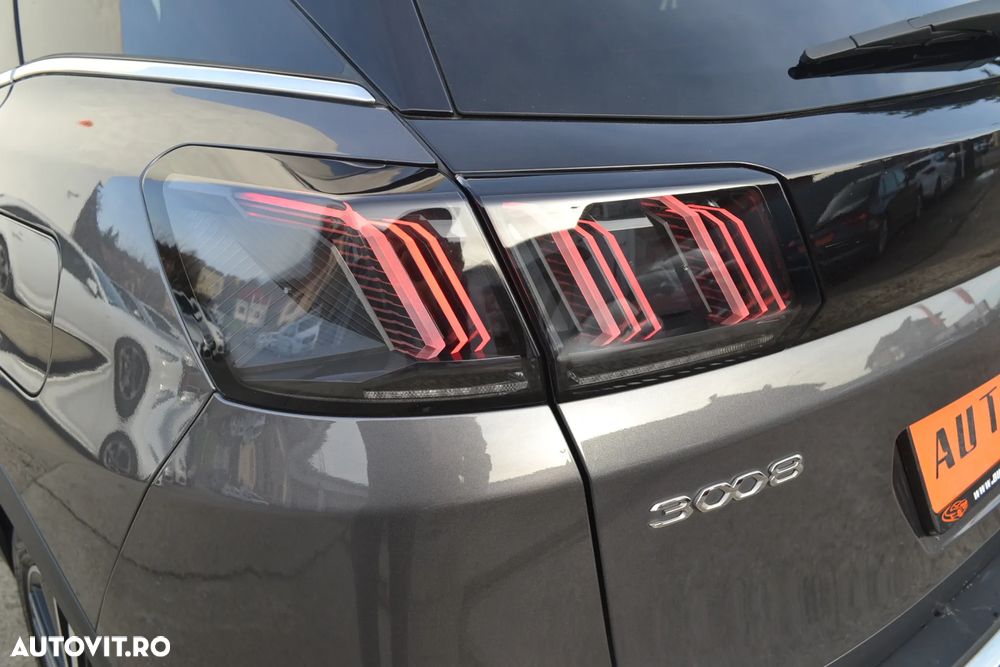 Peugeot 3008 PHEV EAT8 4X4 GT Pack - 34
