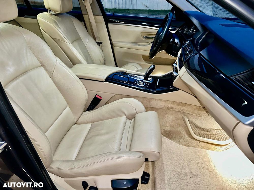 BMW Seria 5 525d xDrive - 10