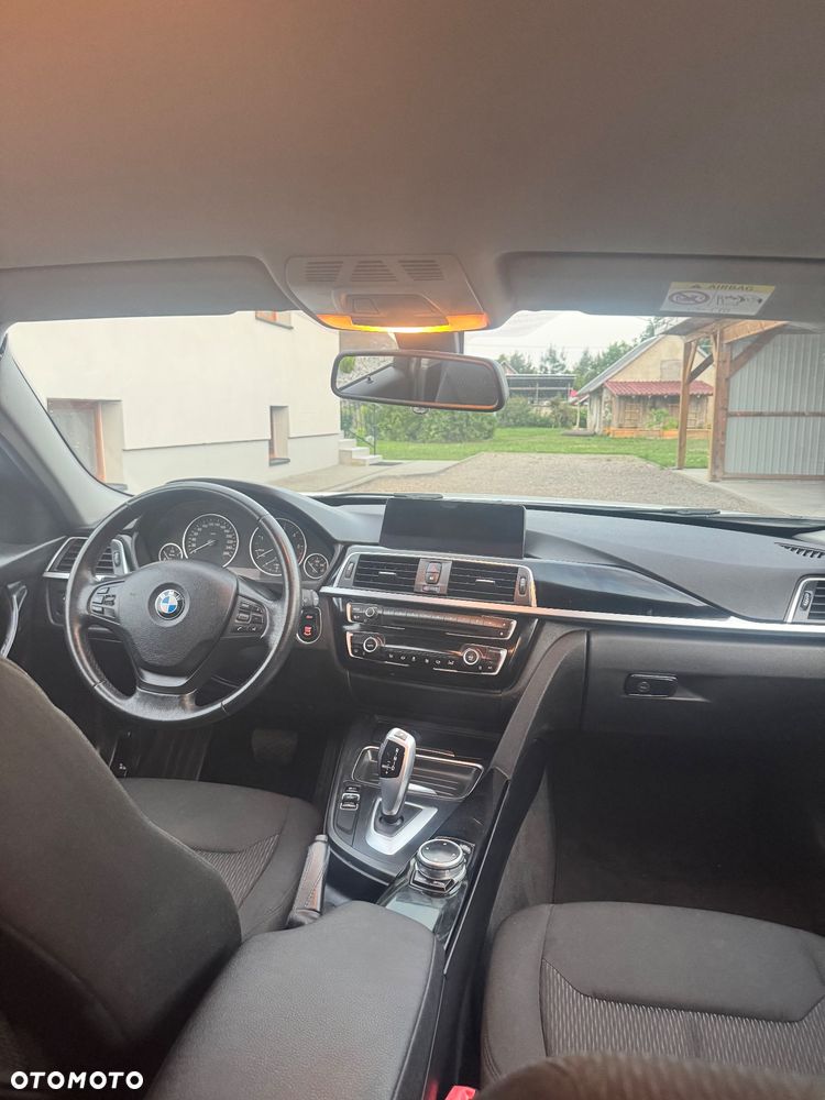 BMW Seria 3 320d - 6