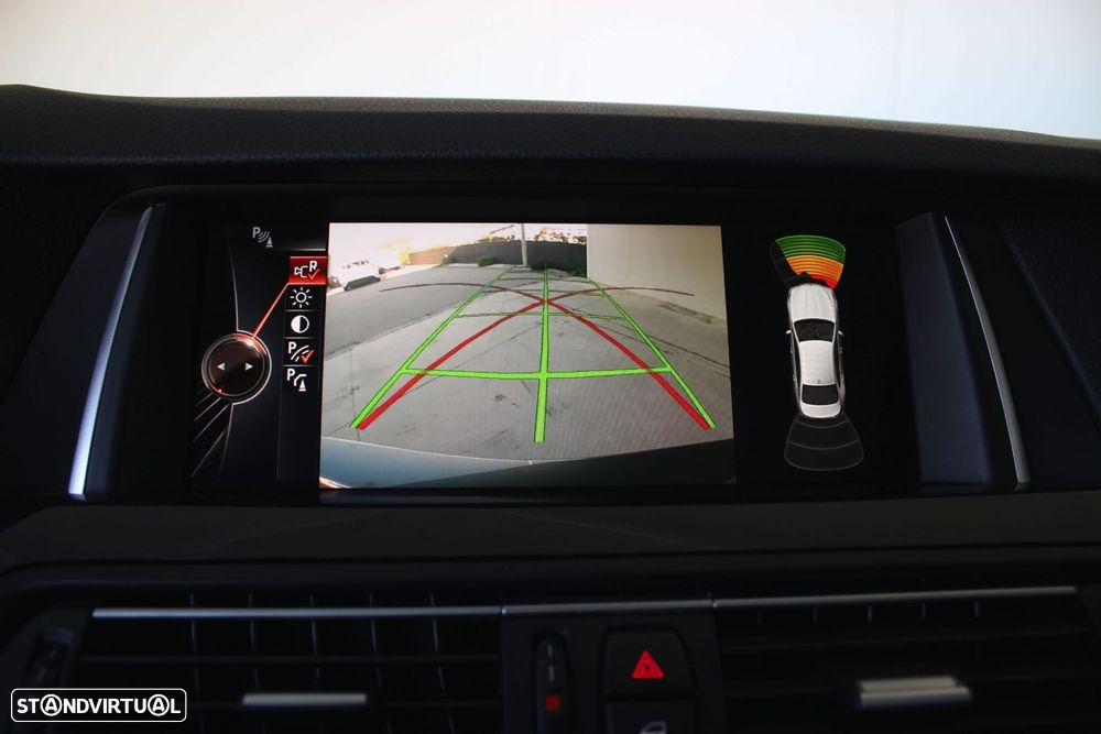 BMW 535 d xDrive Pack M Auto - 42