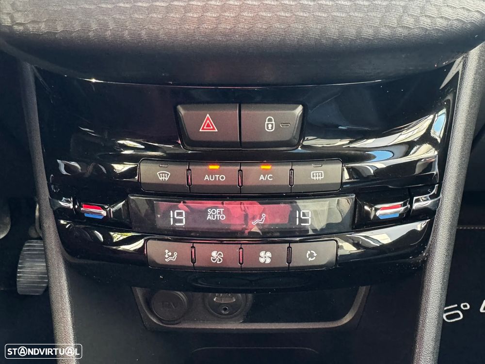 Peugeot 2008 PureTech 110 Stop&Start Crossway - 17