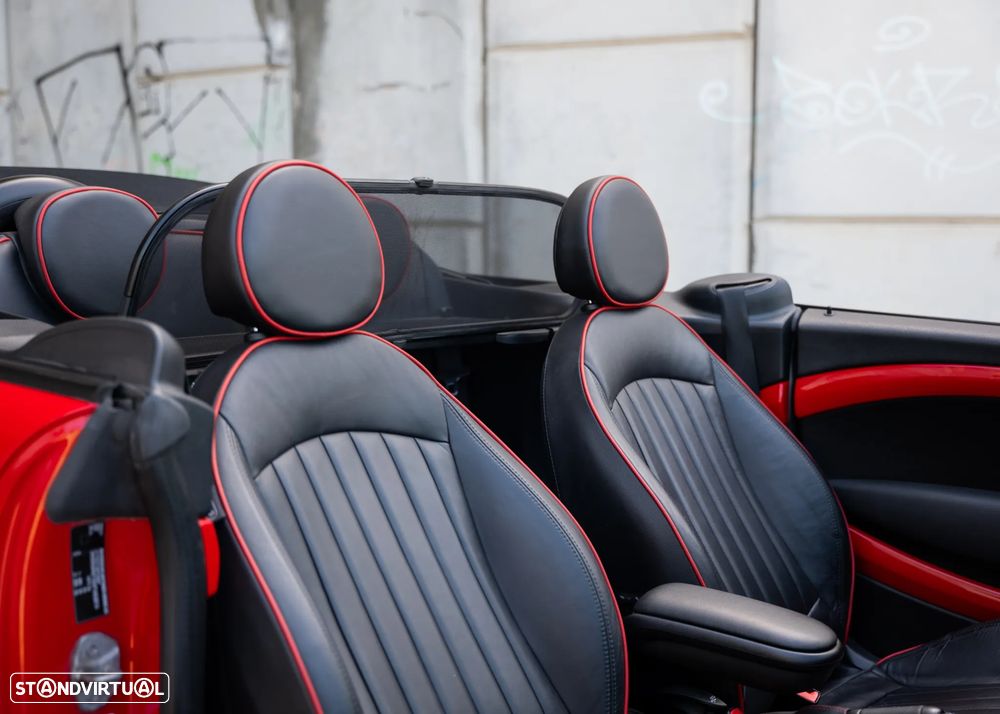 MINI Cabrio John Cooper Works 157g - 24