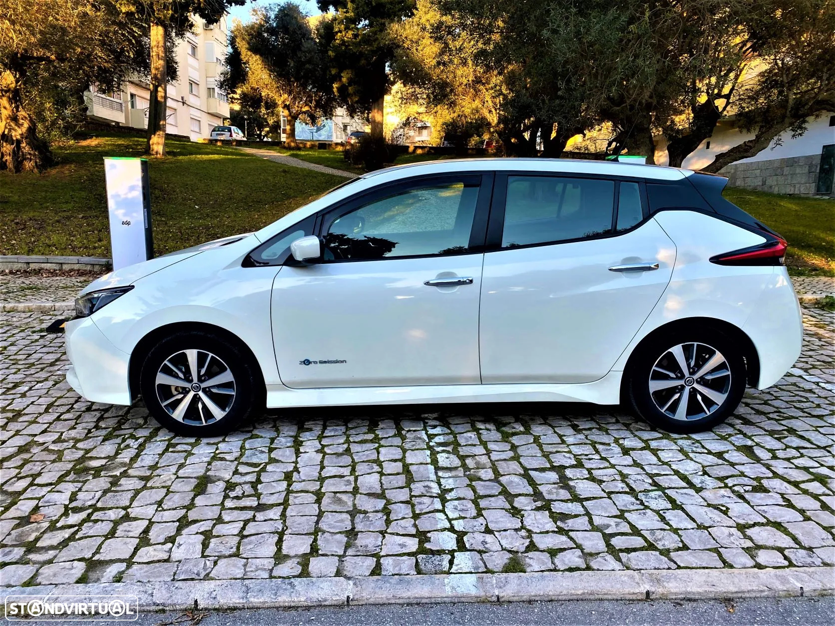Nissan Leaf 40 kWh Acenta - 11