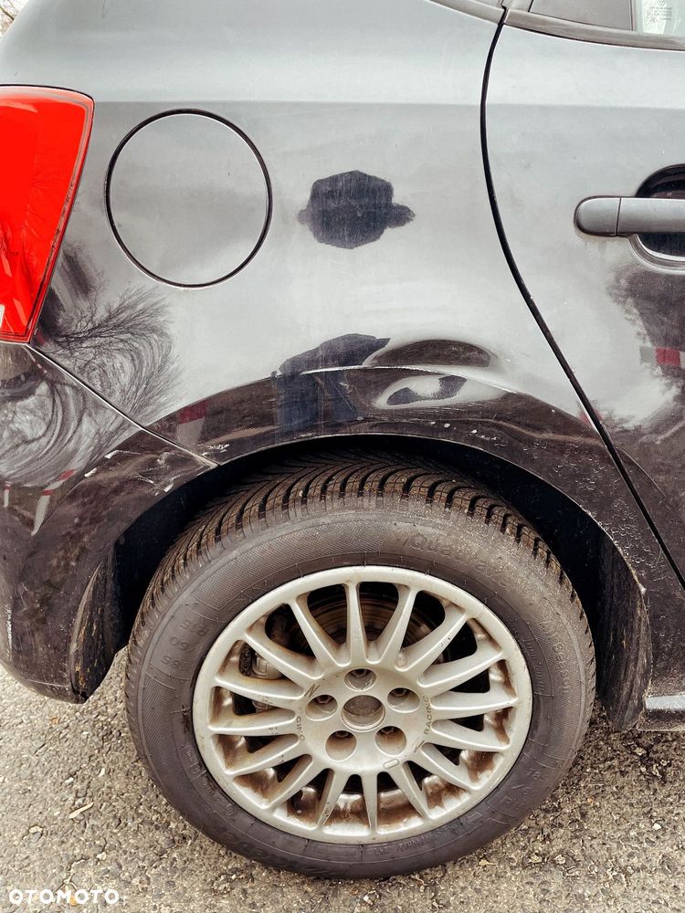 Volkswagen Polo 1.4 16V Comfortline - 8