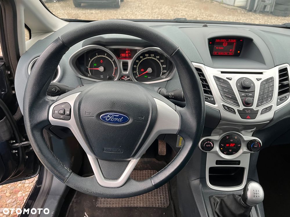 Ford Fiesta 1.25 Titanium - 11