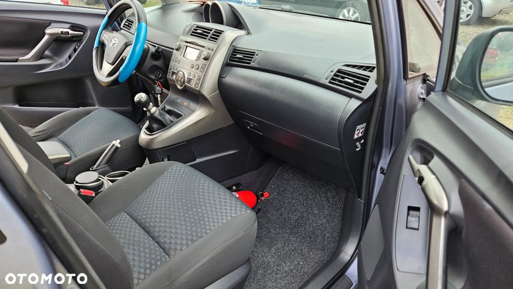 Toyota Verso 2.0 D-4D - 9