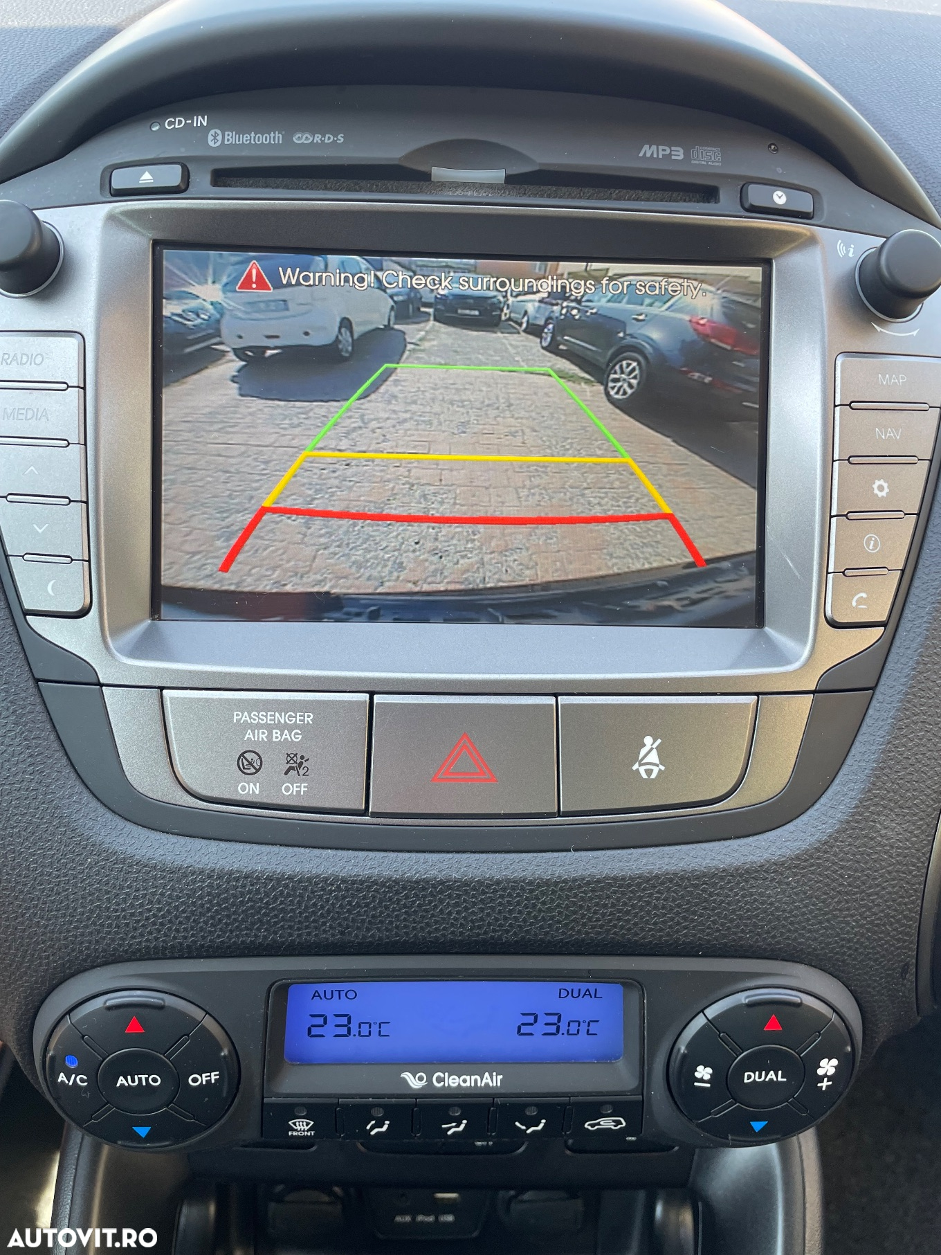 Hyundai ix35 2.0 CRDI 4WD Automatik Premium - 19