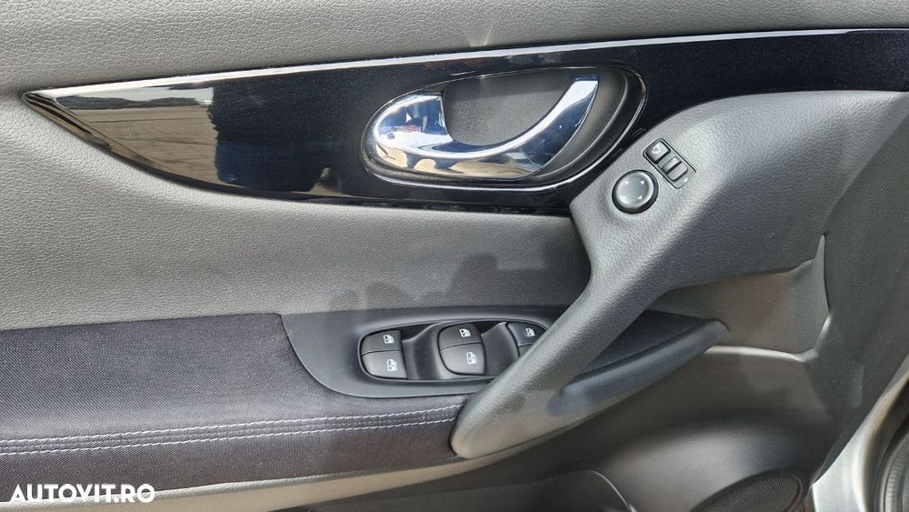 Nissan Qashqai - 12